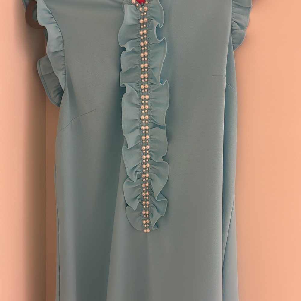 Lilly Pulitzer Chic Ruffled Dress with Pearl Accents